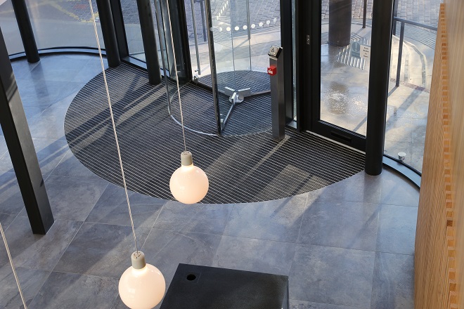 Gradus Esplanade 1500 at 2 London Square