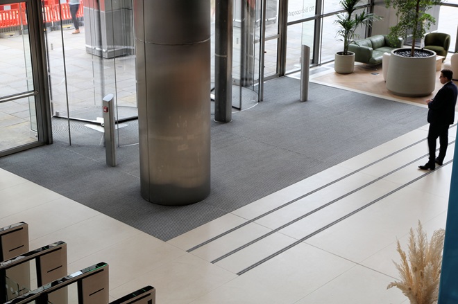 Intraflex Radial - 110 Bishopsgate