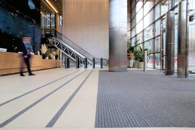 Intraflex Radial - 110 Bishopsgate